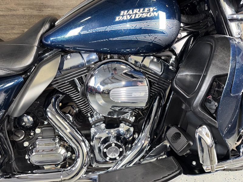 2016 Harley-Davidson FLHTKL Ultra Limited Low One Owner! - 22979394 - 5