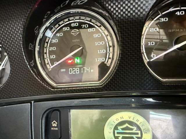 2016 Harley-Davidson FLHTKSE CVO Ultra Limited LOW MILES! - 23001577 - 9