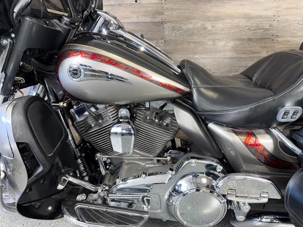 2016 Harley-Davidson FLHTKSE CVO Ultra Limited LOW MILES! - 23001577 - 12