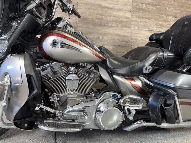 2016 Harley-Davidson FLHTKSE CVO Ultra Limited LOW MILES! - 23001577 - 14
