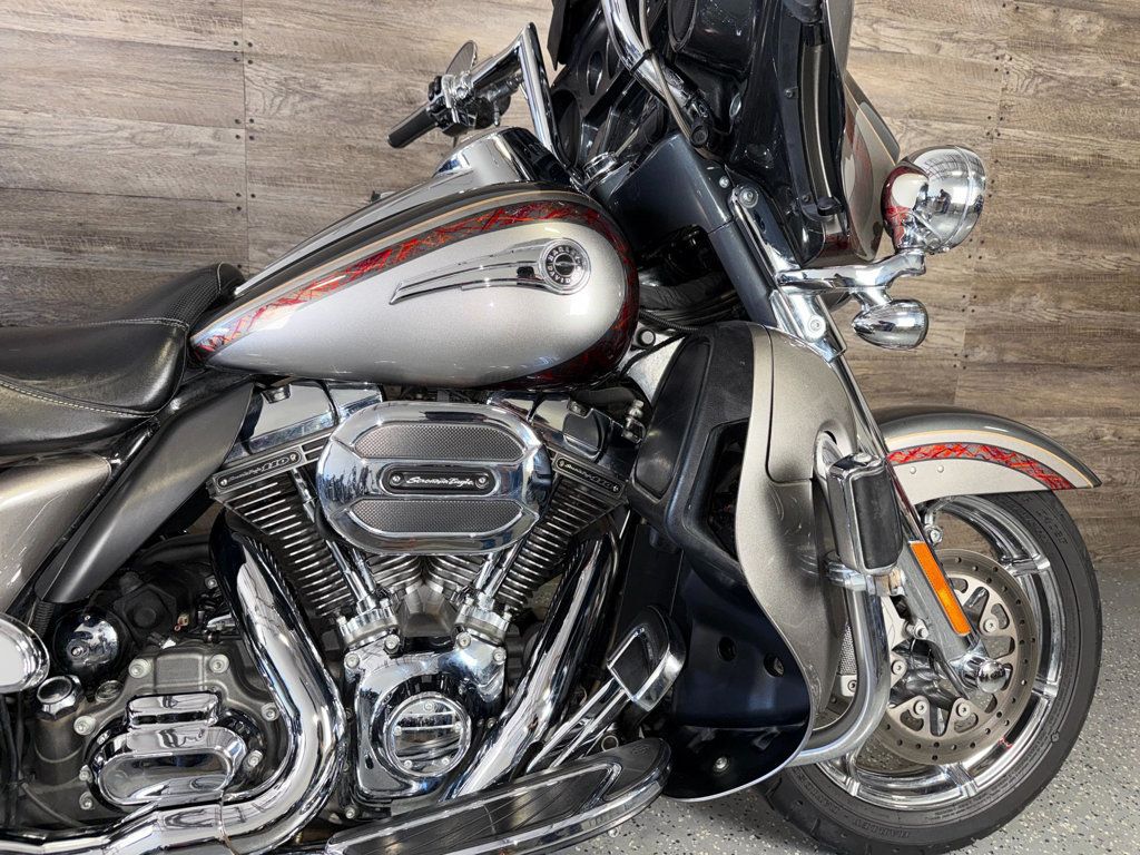 2016 Harley-Davidson FLHTKSE CVO Ultra Limited LOW MILES! - 23001577 - 4