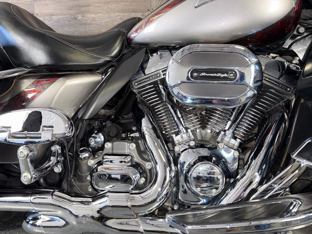 2016 Harley-Davidson FLHTKSE CVO Ultra Limited LOW MILES! - 23001577 - 5