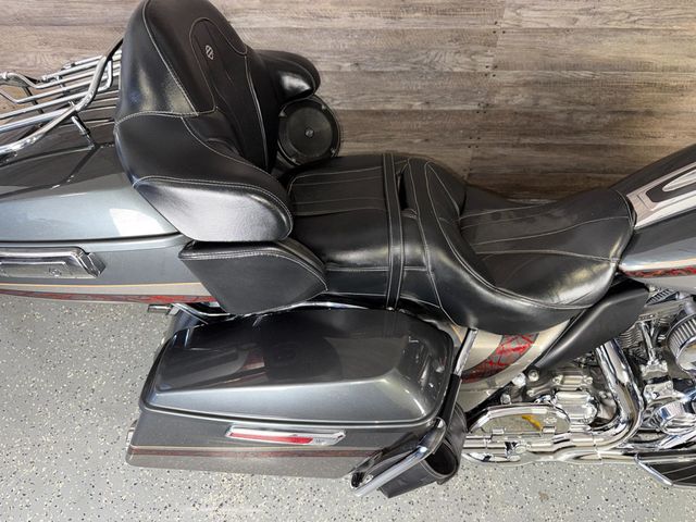 2016 Harley-Davidson FLHTKSE CVO Ultra Limited LOW MILES! - 23001577 - 6