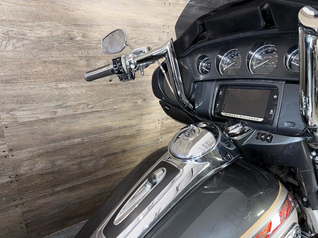 2016 Harley-Davidson FLHTKSE CVO Ultra Limited LOW MILES! - 23001577 - 7