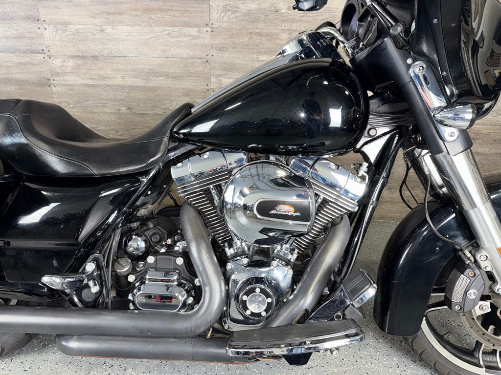 2016 Harley-Davidson FLHXS Street Glide Special LOW MILES! - 23056292 - 5