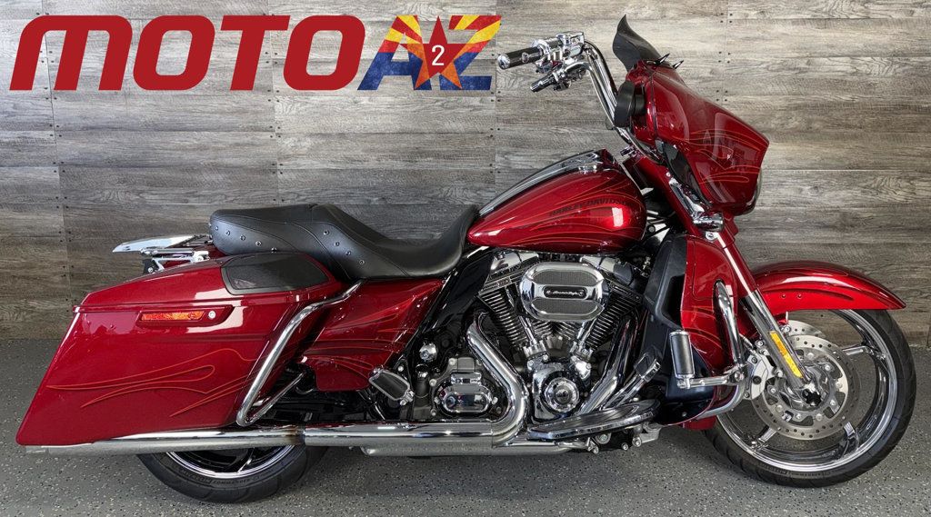 2016 Harley-Davidson FLHXSE CVO Street Glide Special One Owner! - 23039134 | Video 1
