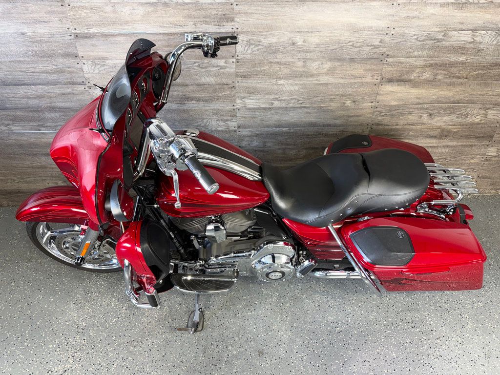 2016 Harley-Davidson FLHXSE CVO Street Glide Special One Owner! - 23039134 - 15