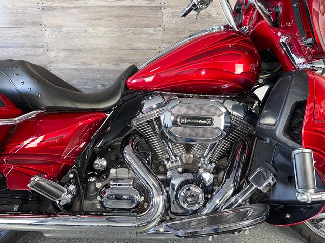 2016 Harley-Davidson FLHXSE CVO Street Glide Special One Owner! - 23039134 - 4