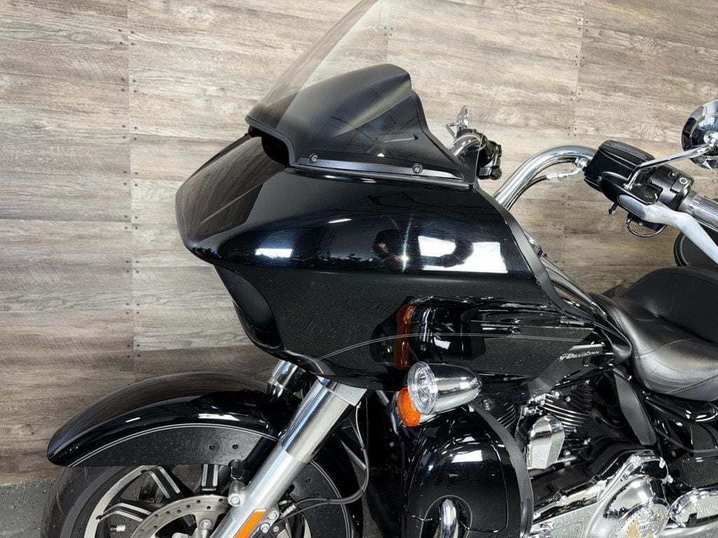 2016 Harley-Davidson FLTRU Road Glide Ultra One Owner! - 22934887 - 13
