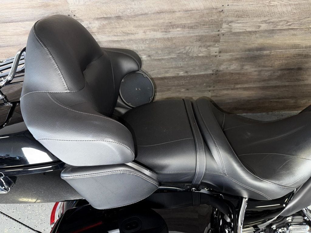 2016 Harley-Davidson FLTRU Road Glide Ultra One Owner! - 22934887 - 5