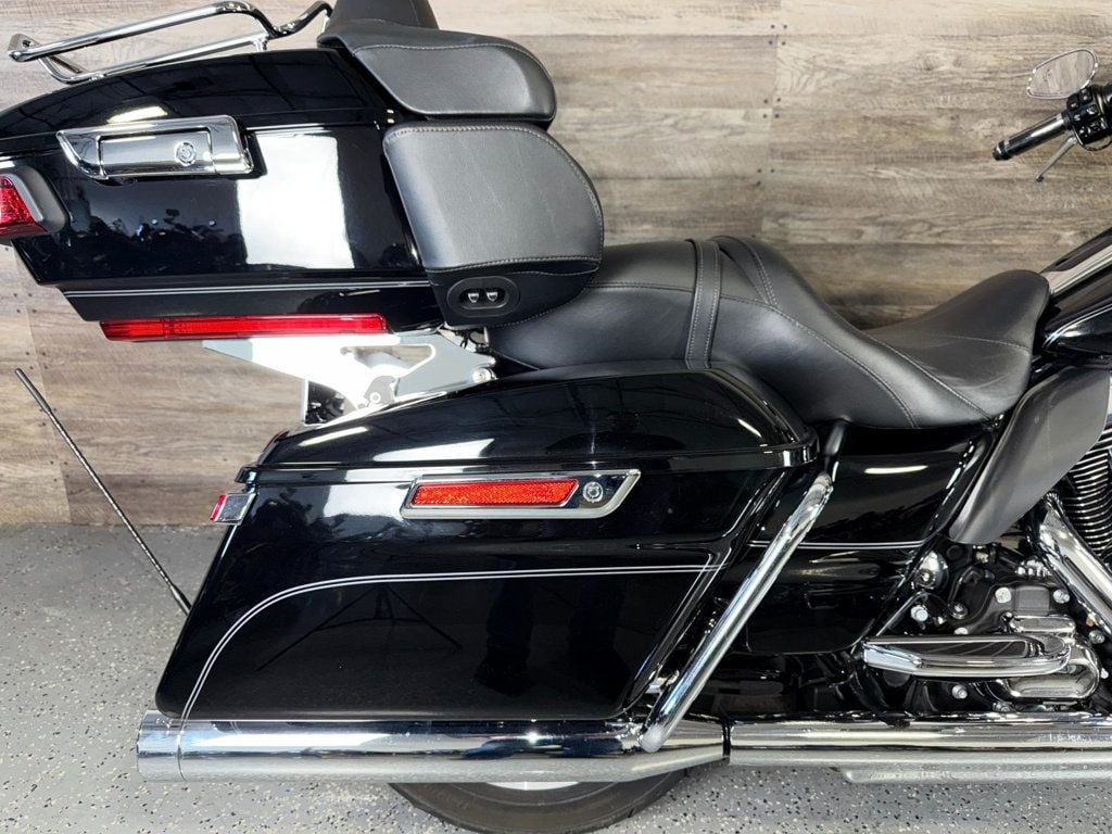 2016 Harley-Davidson FLTRU Road Glide Ultra One Owner! - 22934887 - 7