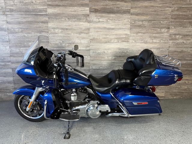 2016 Harley-Davidson FLTRU Road Glide Ultra SUPER CLEAN! - 22953140 - 10