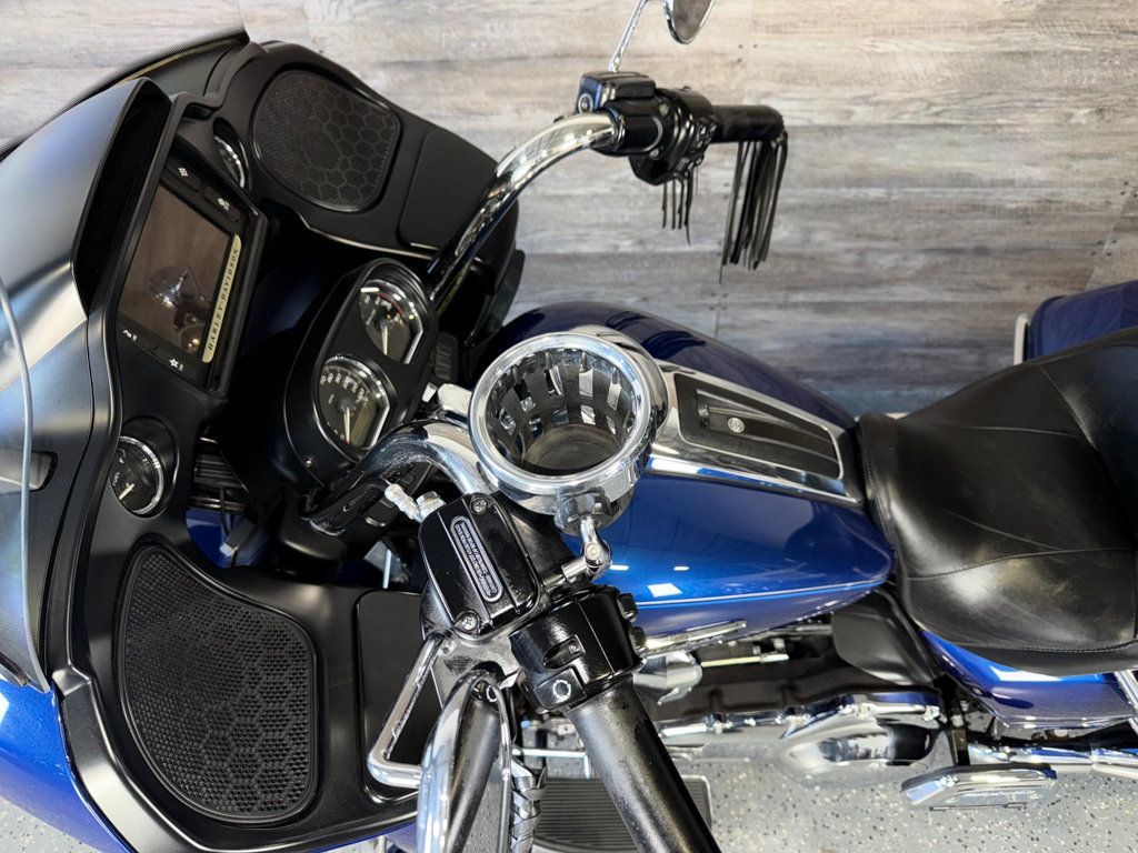 2016 Harley-Davidson FLTRU Road Glide Ultra SUPER CLEAN! - 22953140 - 13