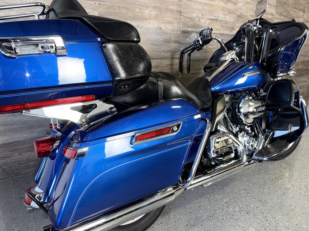 2016 Harley-Davidson FLTRU Road Glide Ultra SUPER CLEAN! - 22953140 - 2