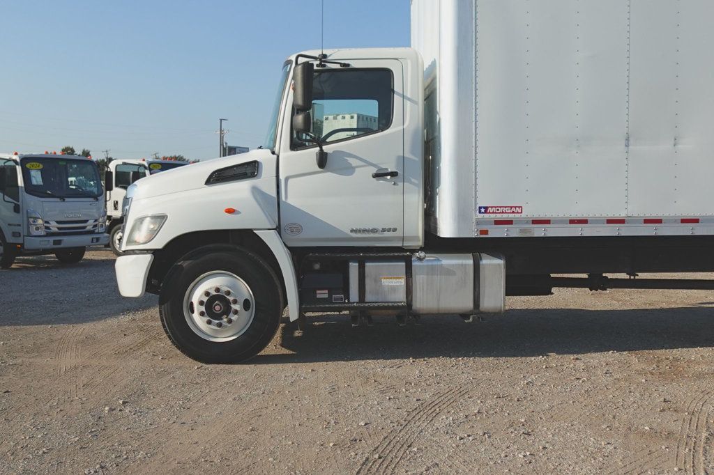 2016 HINO 268 (26ft Box with Lift Gate) - 22595536 - 5