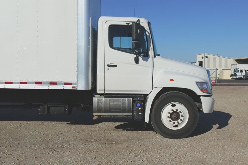 2016 HINO 268 (26ft Box with Lift Gate) - 22717091 - 8