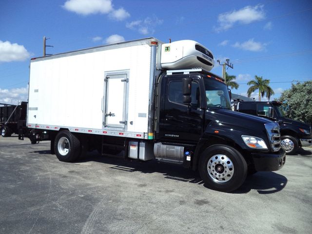 2016 HINO 268A 18FT REFRIGERATED BOX TRUCK. THERMO KING T1080-R50 - 22475037 - 1