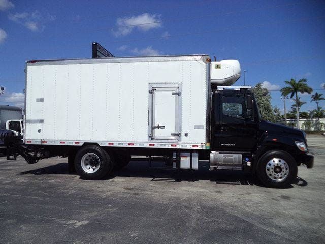 2016 HINO 268A 18FT REFRIGERATED BOX TRUCK. THERMO KING T1080-R50 - 22476534 - 5