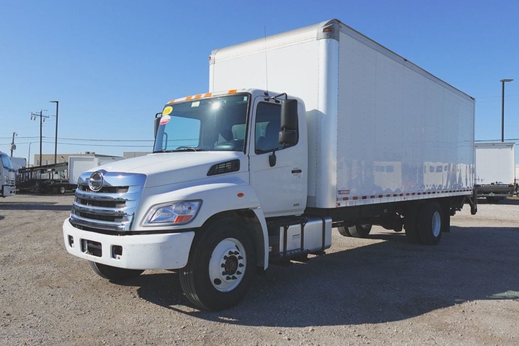 2016 HINO 268A (26ft Box with Lift Gate) - 22717084 - 2