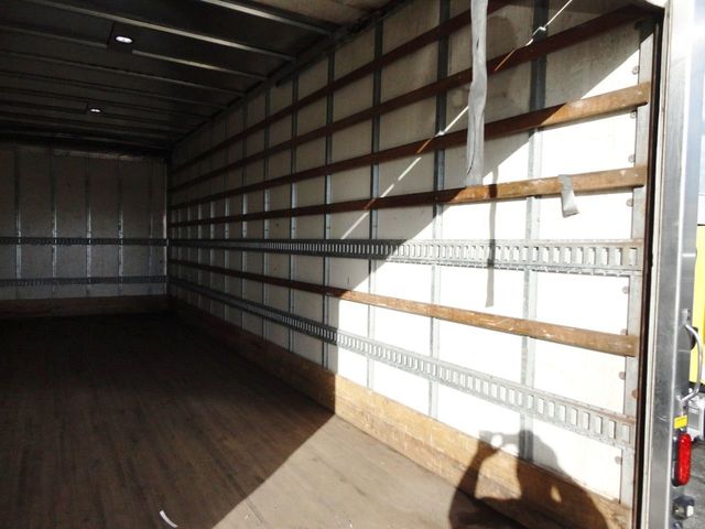 2016 HINO 268A 26FT DRY BOX TRUCK . CARGO TRUCK WITH LIFTGATE - 18388525 - 25