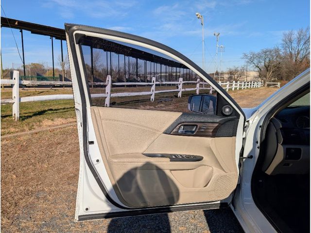 2016 Honda Accord Sedan 4dr I4 CVT EX-L - 22956360 - 8