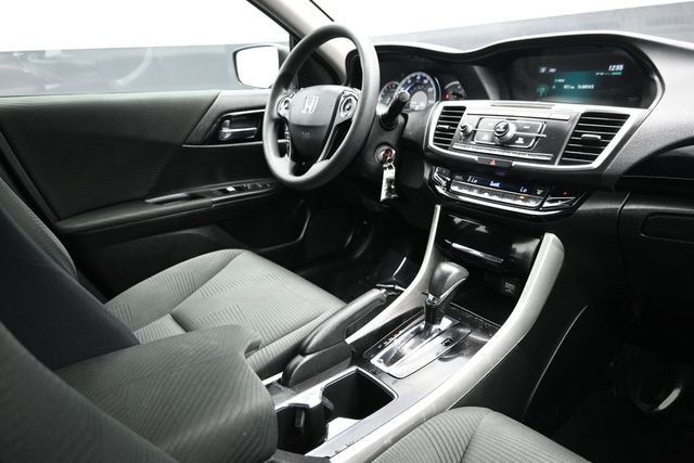 2016 Honda Accord Sedan 4dr I4 CVT LX - 23040780 - 11