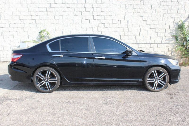 2016 Honda Accord Sedan 4dr I4 CVT Sport - 22916436 - 5