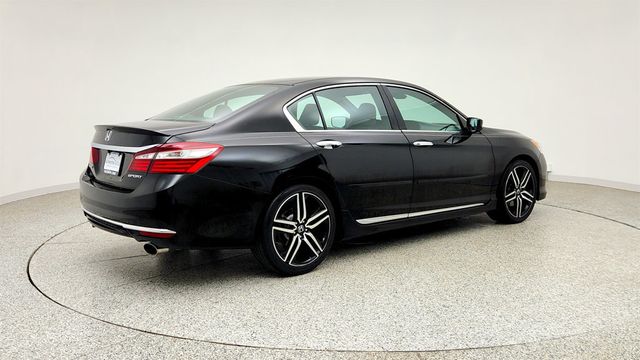 2016 Honda Accord Sedan 4dr I4 CVT Sport w/Honda Sensing - 23037842 - 4