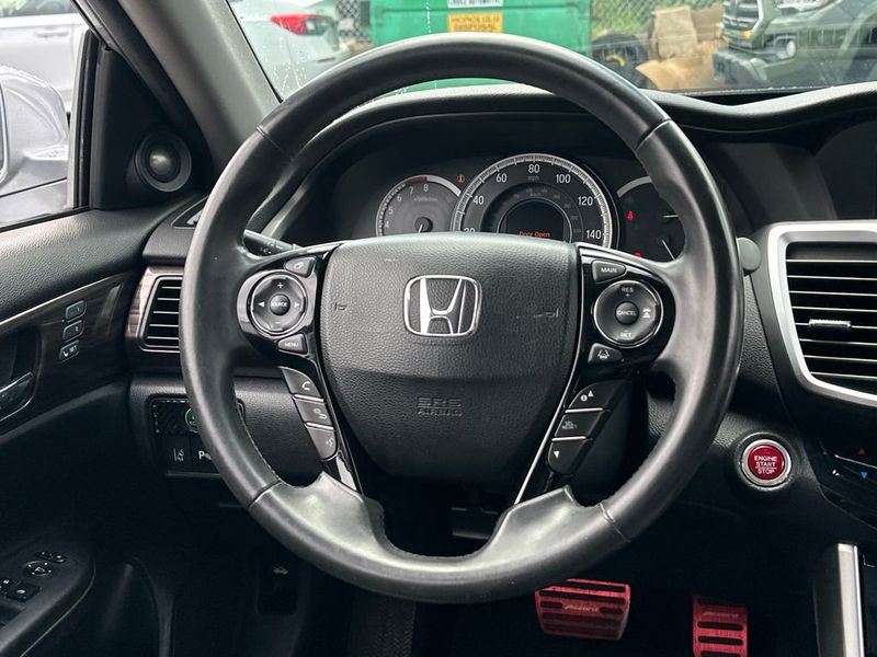 2016 Honda Accord Sedan 4dr V6 Automatic Touring - 23049866 - 16