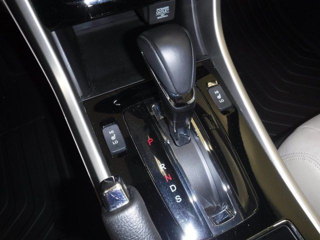 2016 Honda Accord Sedan 4dr V6 Automatic Touring - 19240867 - 17