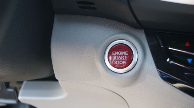 2016 Honda Accord Sedan JUST SERVICED , VERY CLEAN INSIDE AND OUT  - 22918638 - 9