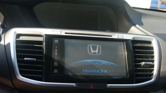 2016 Honda Accord Sedan JUST SERVICED , VERY CLEAN INSIDE AND OUT  - 22918638 - 12