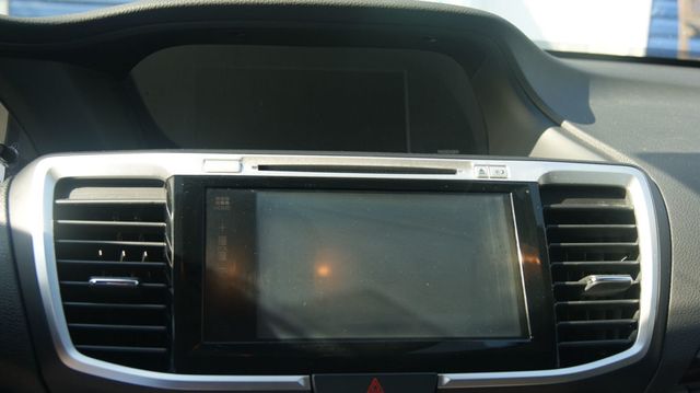 2016 Honda Accord Sedan JUST SERVICED , VERY CLEAN INSIDE AND OUT  - 22918638 - 16