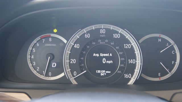 2016 Honda Accord Sedan JUST SERVICED , VERY CLEAN INSIDE AND OUT  - 22918638 - 2