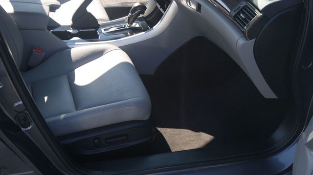 2016 Honda Accord Sedan JUST SERVICED , VERY CLEAN INSIDE AND OUT  - 22918638 - 42