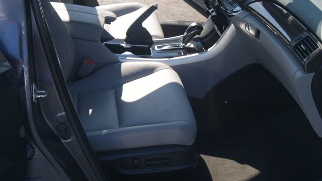 2016 Honda Accord Sedan JUST SERVICED , VERY CLEAN INSIDE AND OUT  - 22918638 - 43