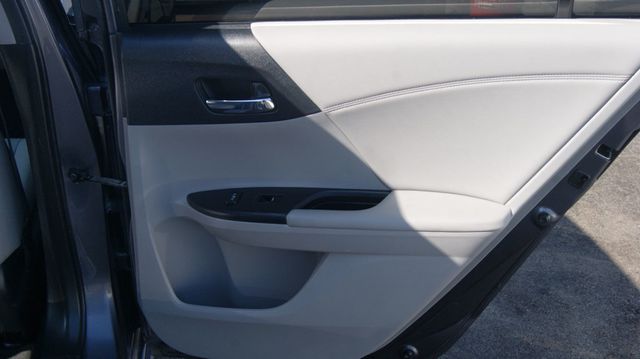 2016 Honda Accord Sedan JUST SERVICED , VERY CLEAN INSIDE AND OUT  - 22918638 - 51