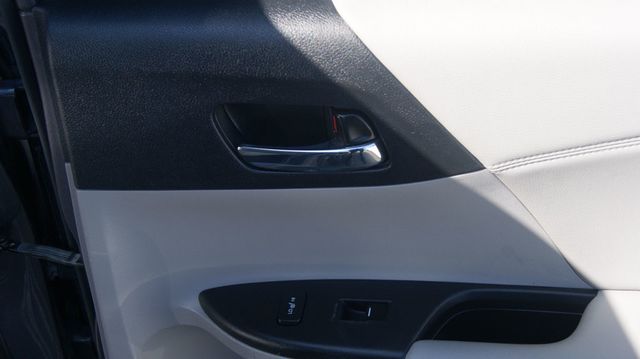 2016 Honda Accord Sedan JUST SERVICED , VERY CLEAN INSIDE AND OUT  - 22918638 - 52