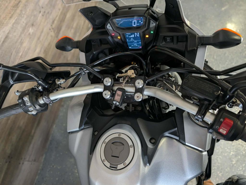 2016 Honda Africa Twin SUPER CLEAN! - 22984709 - 9