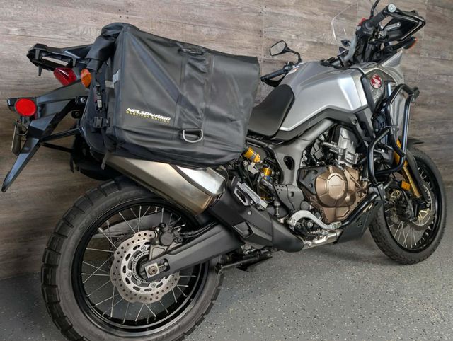 2016 Honda Africa Twin SUPER CLEAN! - 22984709 - 2
