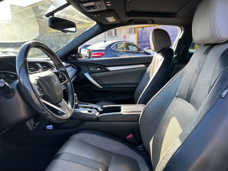 2016 Honda Civic Coupe 2dr CVT EX-L - 22950265 - 11