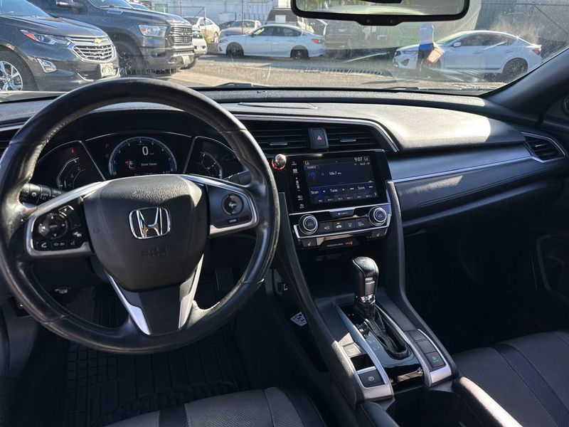 2016 Honda Civic Coupe 2dr CVT EX-L - 22950265 - 12