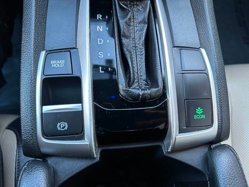 2016 Honda Civic Coupe 2dr CVT EX-L - 22909635 - 42