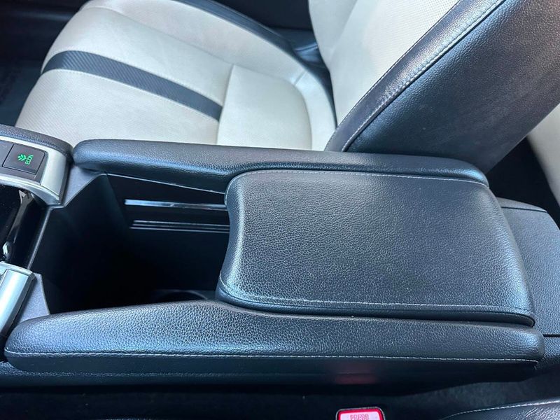2016 Honda Civic Coupe 2dr CVT EX-L - 22909635 - 43