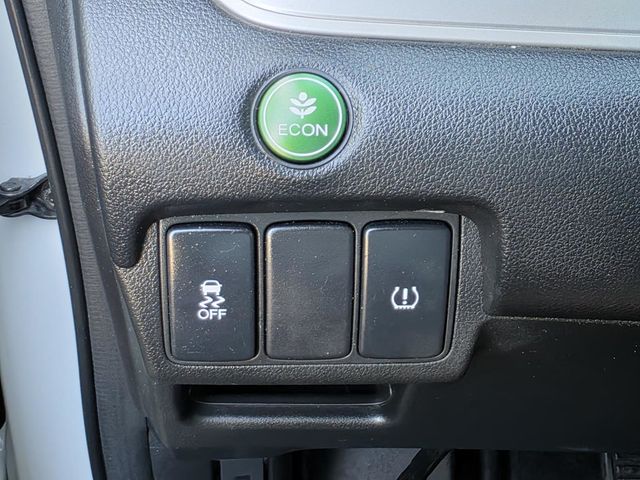 2016 Honda CR-V 2WD 5dr LX - 23014094 - 18