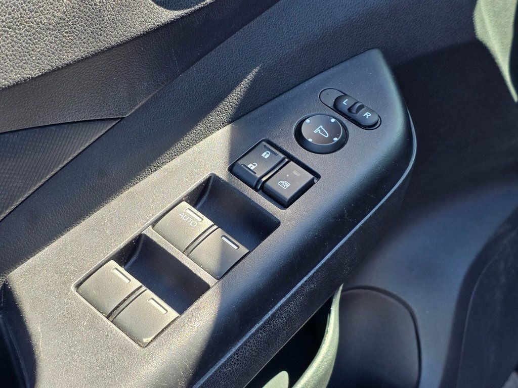 2016 Honda CR-V 2WD 5dr LX - 22943620 - 22