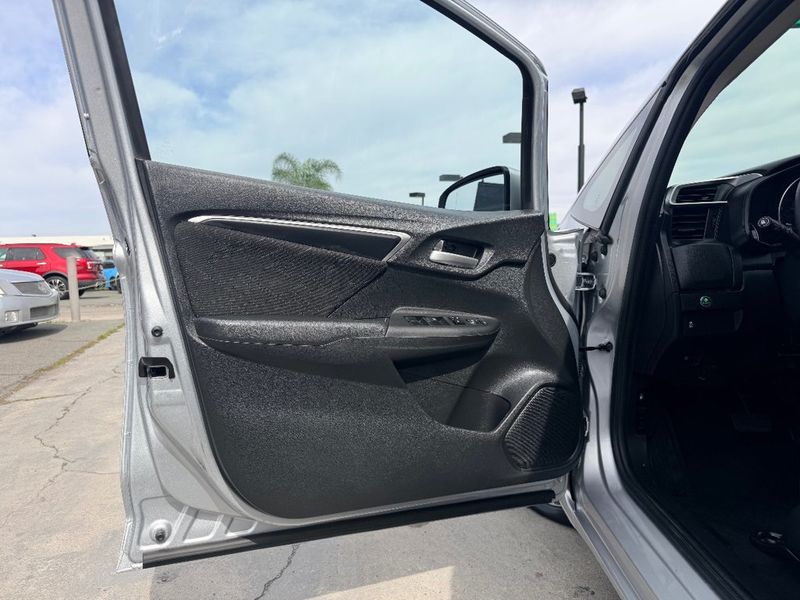 2016 Honda Fit 5dr Hatchback CVT EX - 22995323 - 10