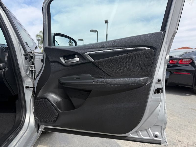 2016 Honda Fit 5dr Hatchback CVT EX - 22995323 - 23