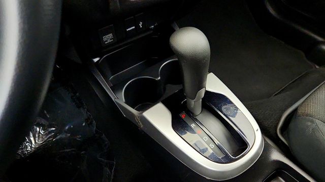 2016 Honda Fit 5dr Hatchback CVT EX - 22960762 - 16