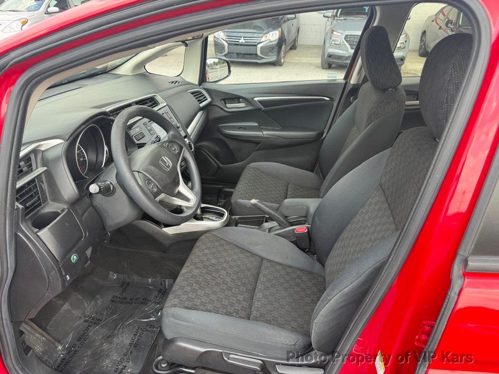 2016 Honda Fit LX photo 9
